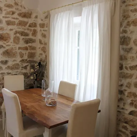 Spiti Mata Apartment *